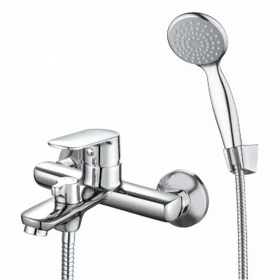 Смеситель для ванны однорычажный Gross Aqua Flat 2250520C короткий излив хром
